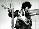 Jimi_Hendrix_1967_uncropped.jpg