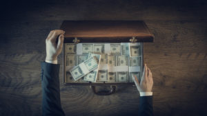 Koffer gevuld met dollars
